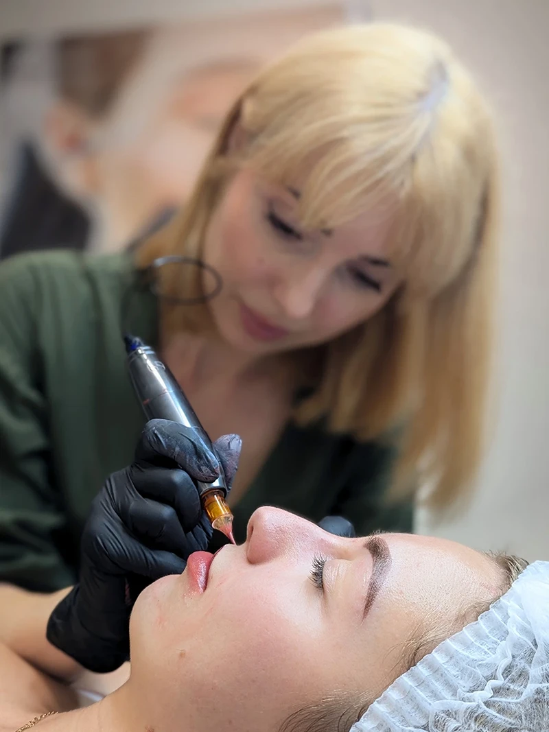 Майтер татуажу Наталія Філь